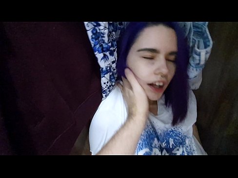 ❤️ Олоод миний эгч нь шүүгээний болон тусалсан түүний булэг ☑ Порно видео порно дээр mn.makesexnotwar.ru